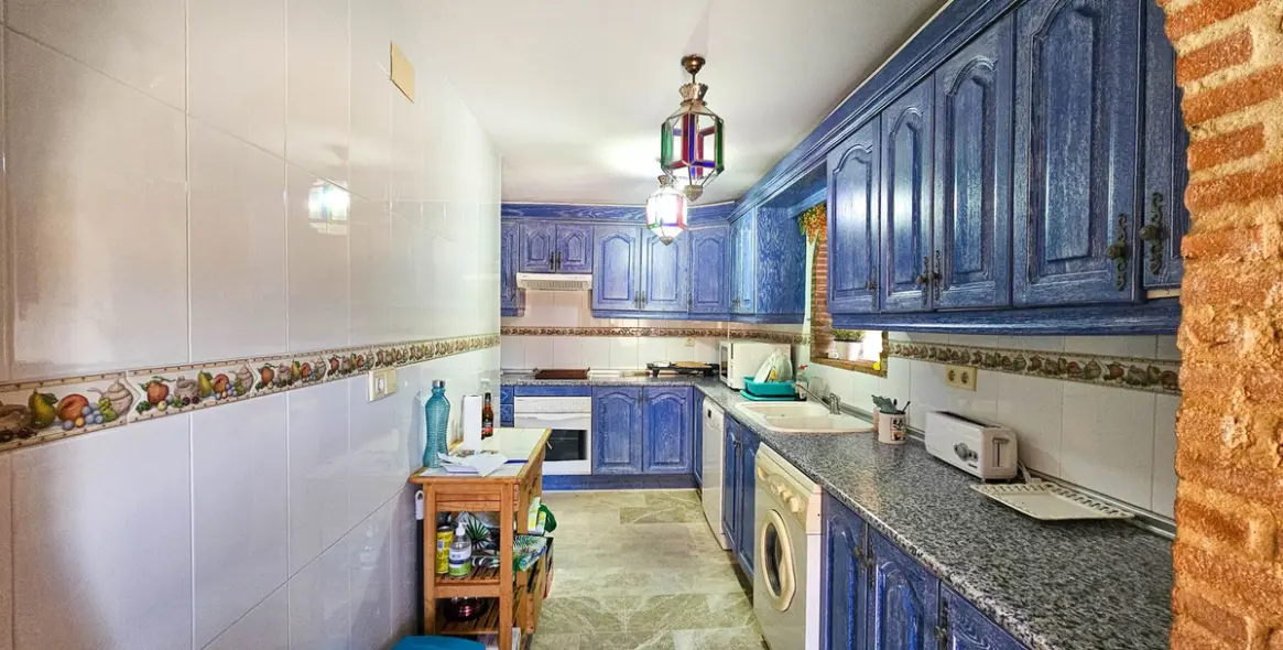 Sale of semi-detached house in Casares Playa 17