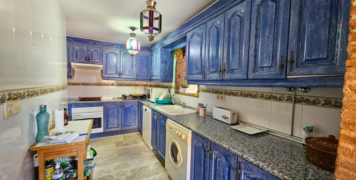 Sale of semi-detached house in Casares Playa 18