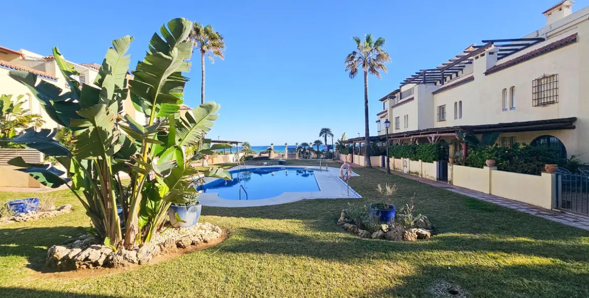 Venta de casa pareada en Casares Playa 53