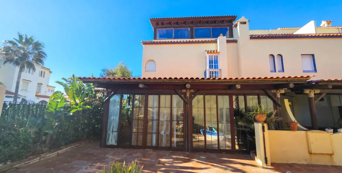 Venta de casa pareada en Casares Playa 55