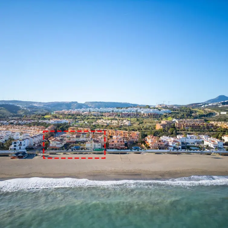 Sale of semi-detached house in Casares Playa