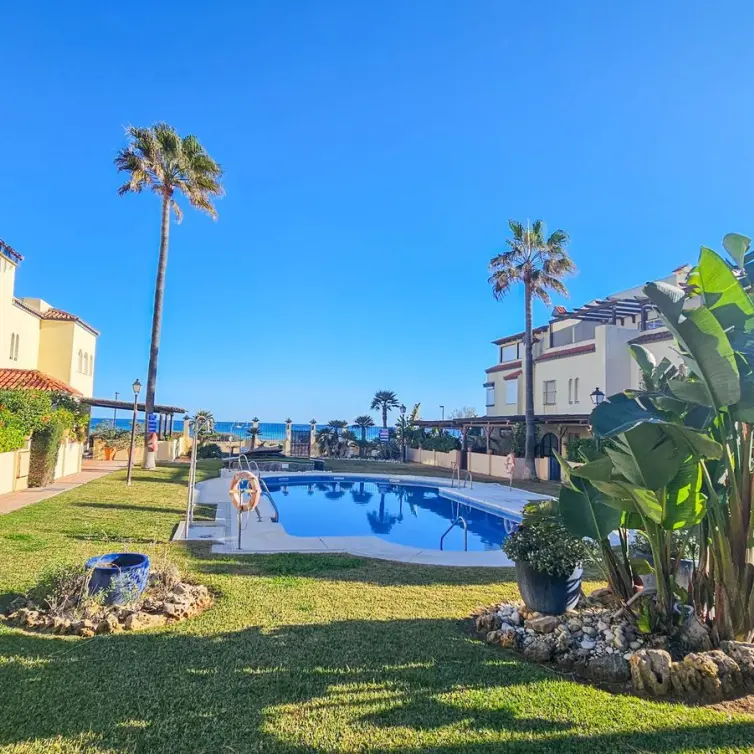 Sale of semi-detached house in Casares Playa