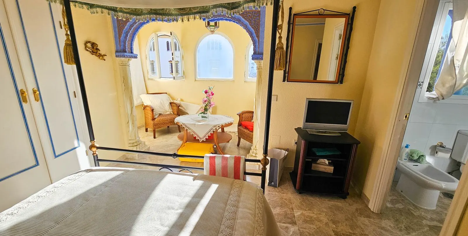 Sale of semi-detached house in Casares Playa 25