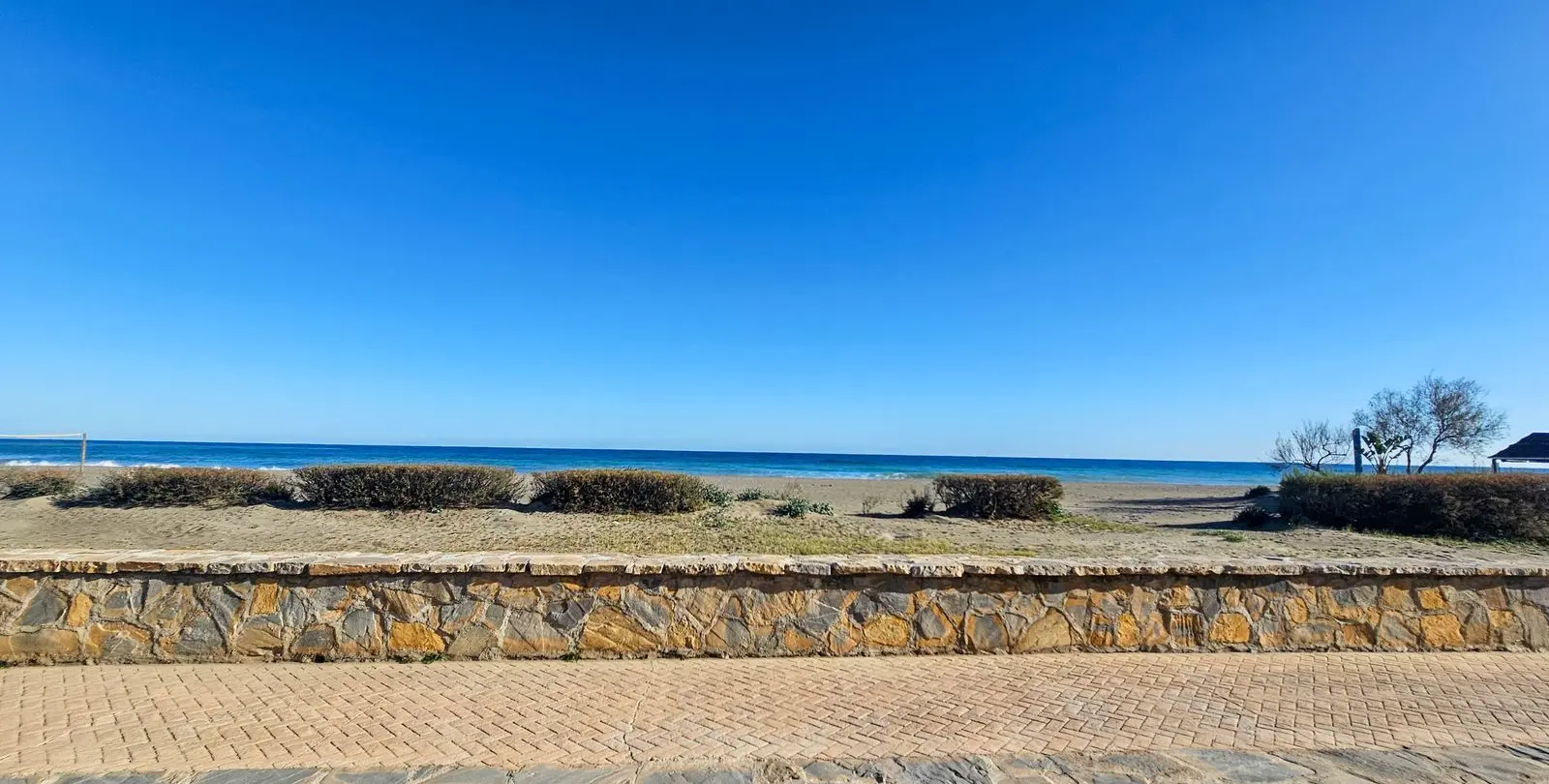 Sale of semi-detached house in Casares Playa 59