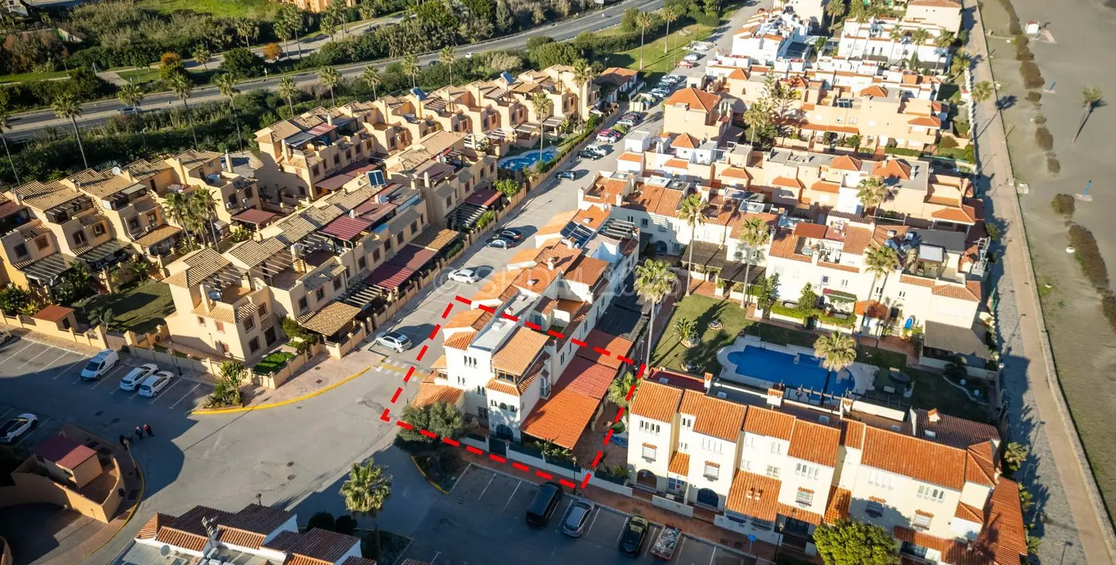 Sale of semi-detached house in Casares Playa 67