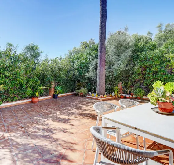 Продажа  отдельно стоящей виллы в Calahonda