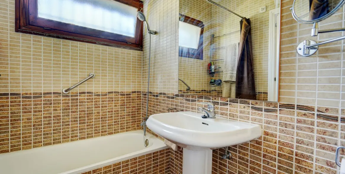 Продажа  отдельно стоящей виллы в Calahonda 15