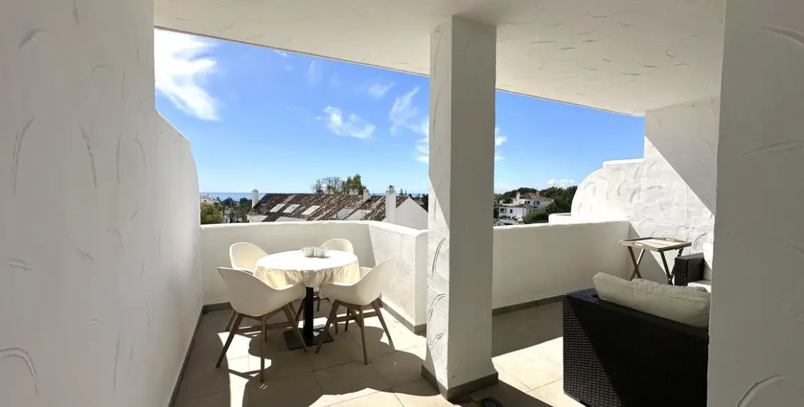 Продажа двухуровневого пентхауса в Nueva Andalucía 8