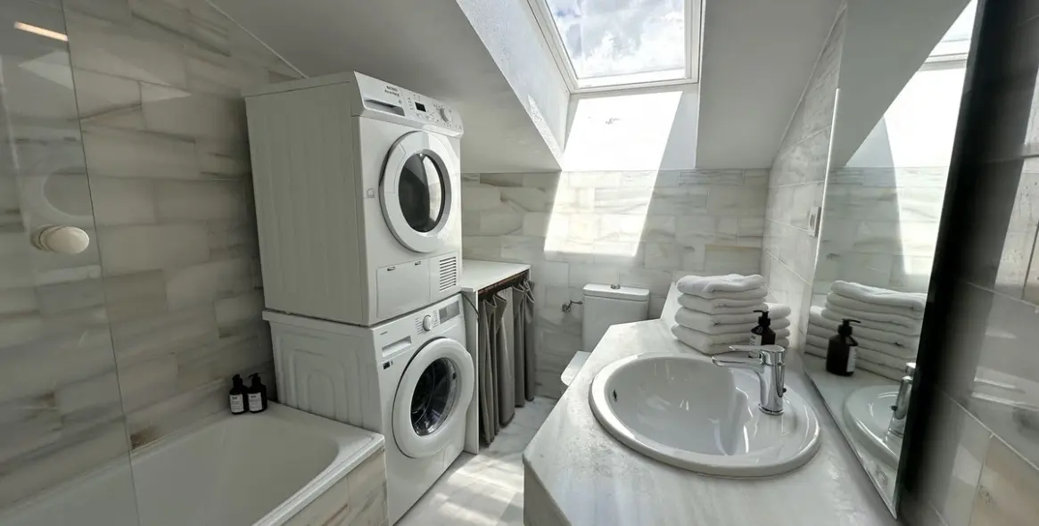 Sale of penthouse duplex in Nueva Andalucía 25