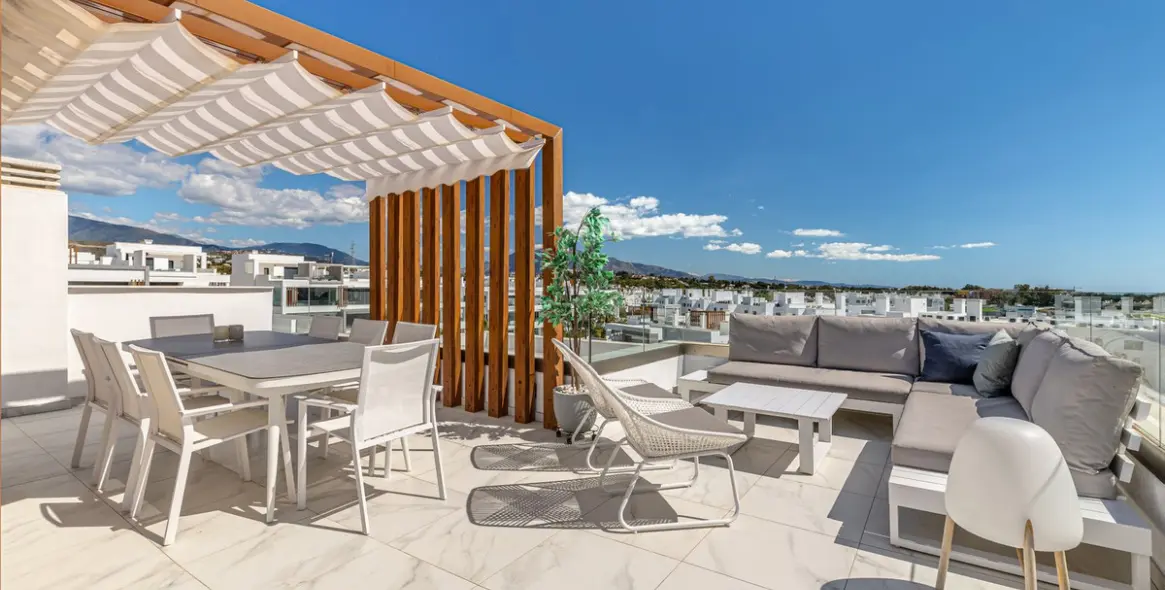 Sale of penthouse in Cancelada 3