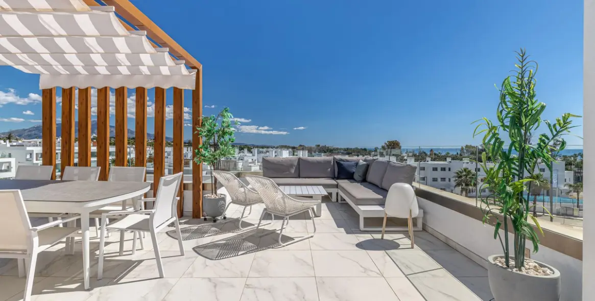 Sale of penthouse in Cancelada 6