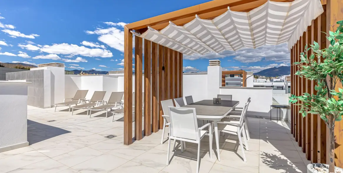 Sale of penthouse in Cancelada 7