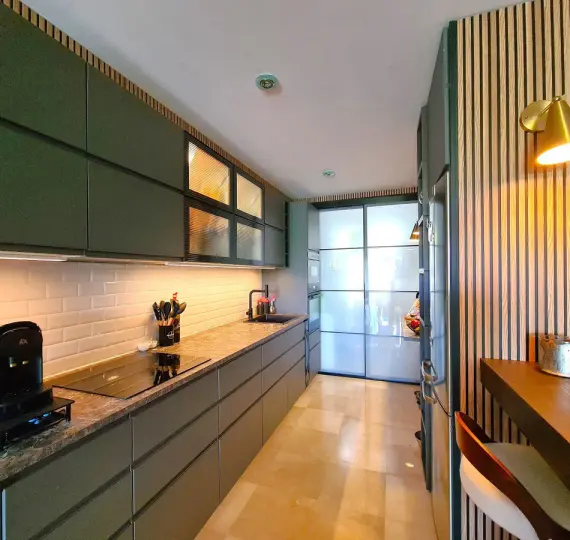 Продажа апартаментов на первом этаже в Benahavís