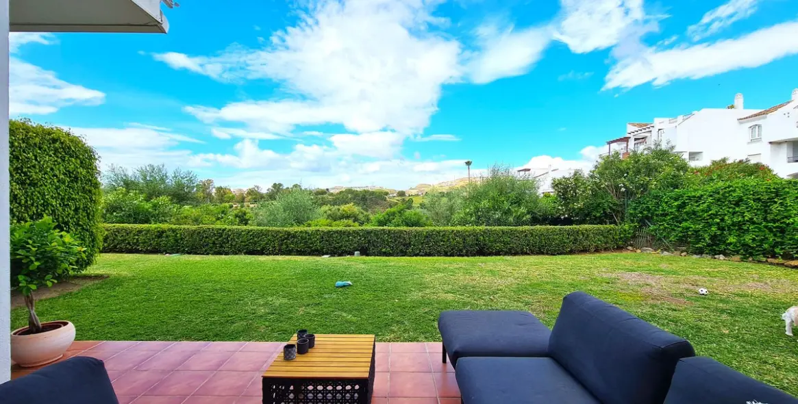 Продажа апартаментов на первом этаже в Benahavís 15