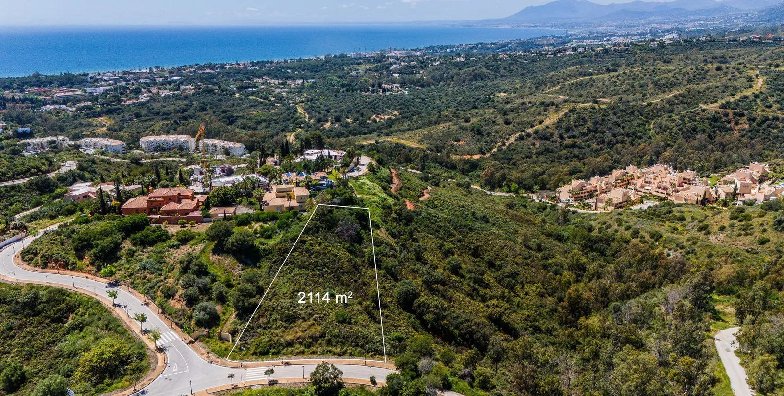 Продажа  жилого участка в Elviria 1