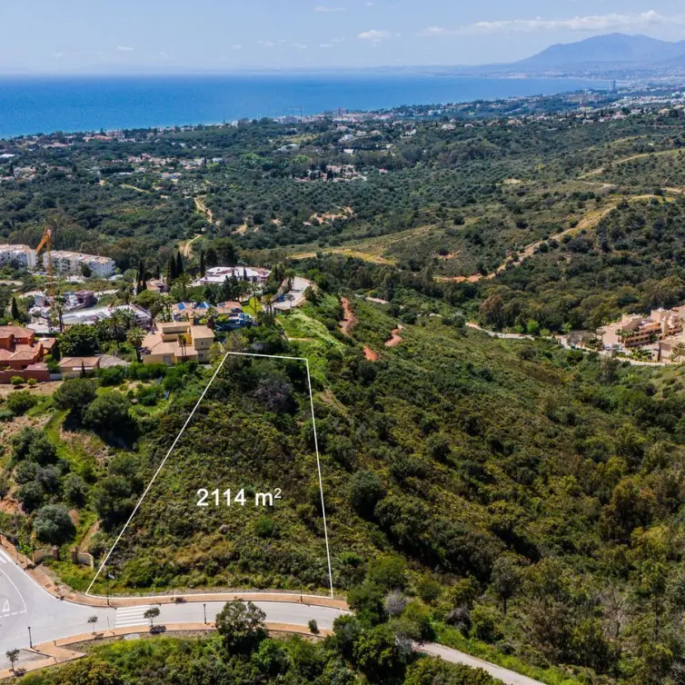 Продажа  жилого участка в Elviria