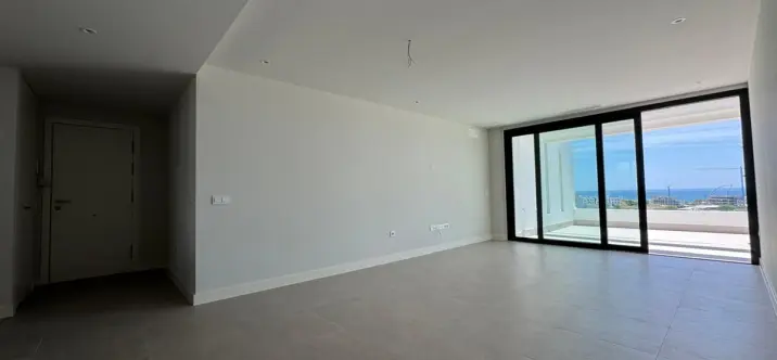 Продажа пентхауса в Estepona 1