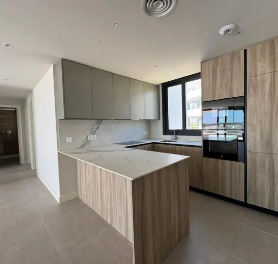 Продажа пентхауса в Estepona