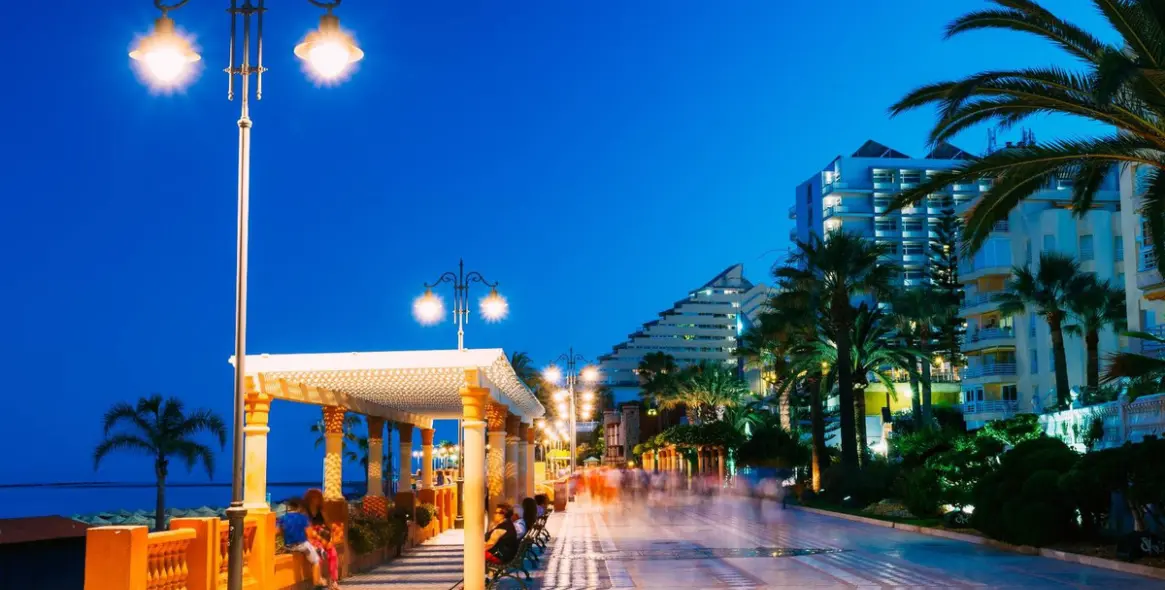 Sale of commercial premises in Benalmadena 11