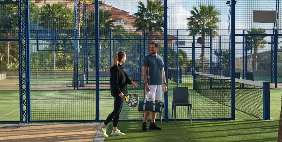 Sale of middle floor apartment in Fuengirola 12