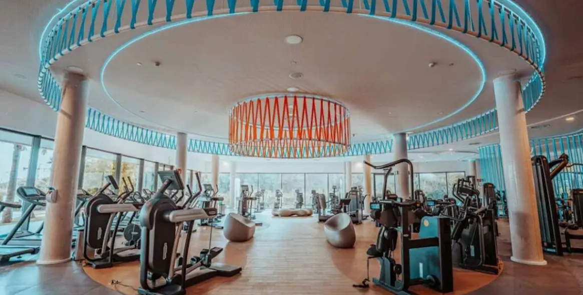 Sale of middle floor apartment in Fuengirola 17