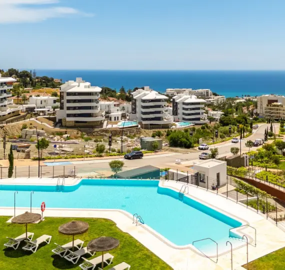 Продажа апартаментов на среднем этаже в Fuengirola