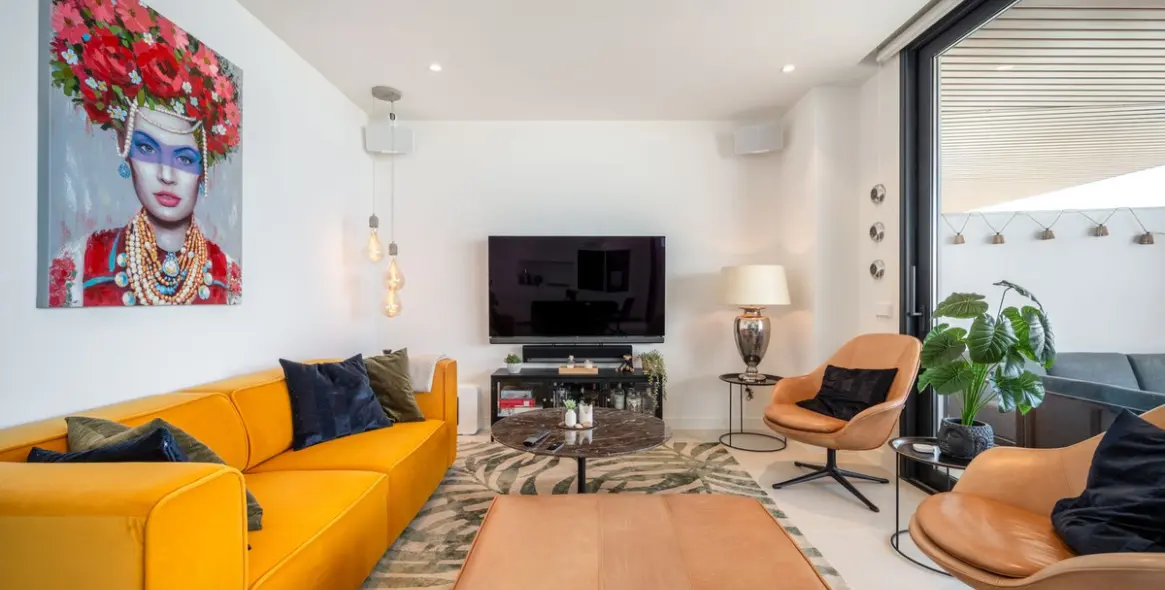 Sale of middle floor apartment in Fuengirola 13