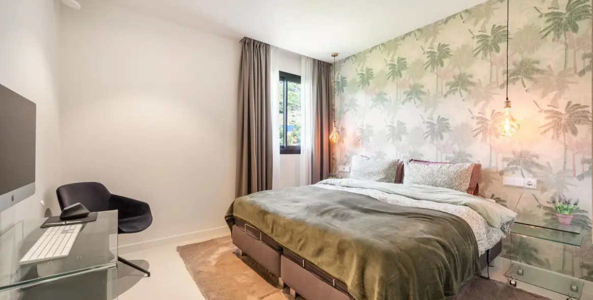 Sale of middle floor apartment in Fuengirola 15