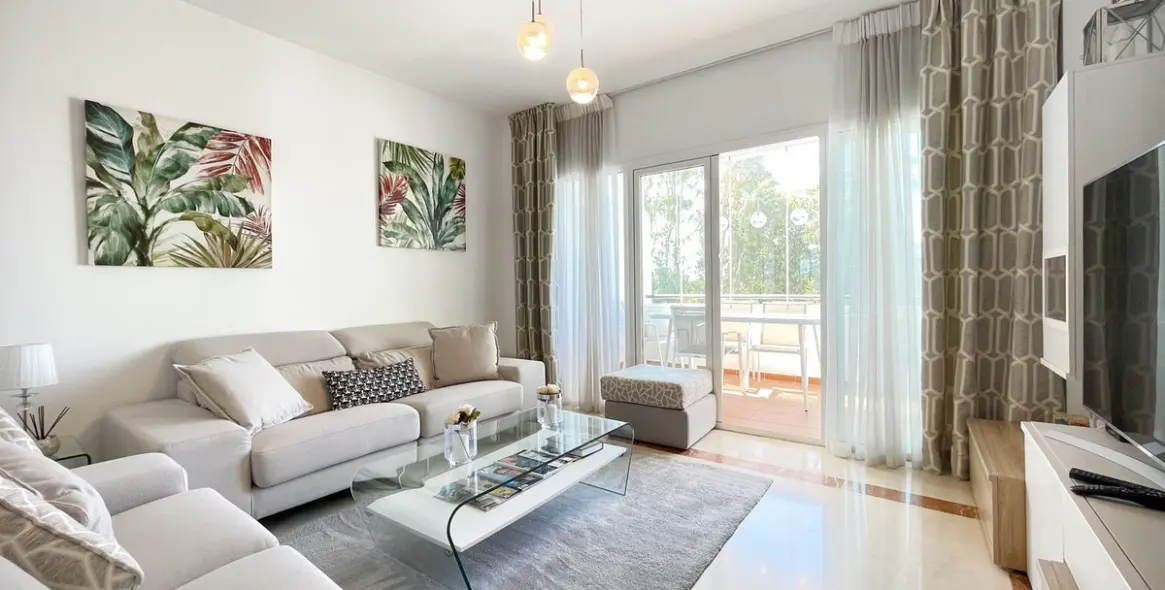 Продажа двухуровневого пентхауса в Nueva Andalucía 2