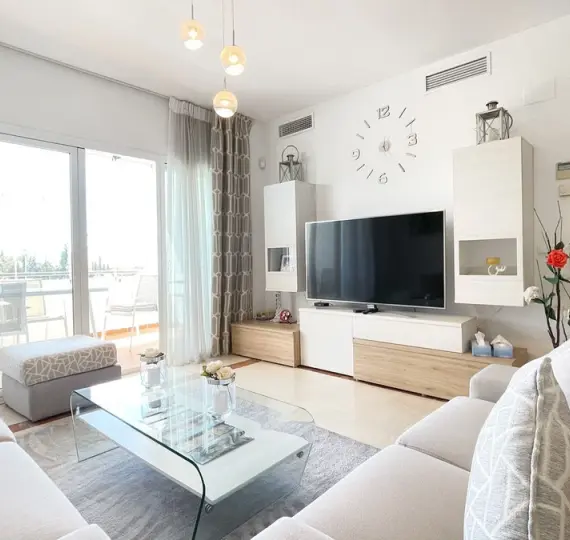 Sale of penthouse duplex in Nueva Andalucía