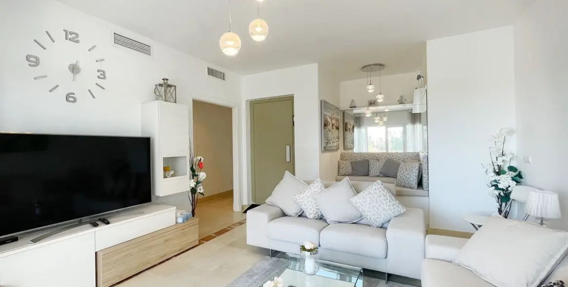 Продажа двухуровневого пентхауса в Nueva Andalucía 5