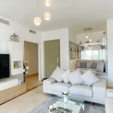 Sale of penthouse duplex in Nueva Andalucía