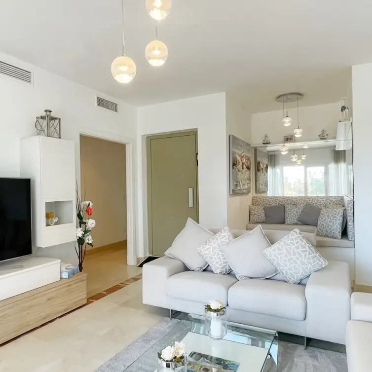 Venta de ático dúplex en Nueva Andalucía