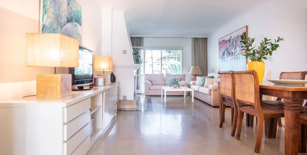 Продажа апартаментов на среднем этаже в San Pedro de Alcántara 12