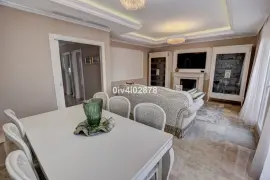 Image 4 thumb