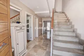 Image 7 thumb