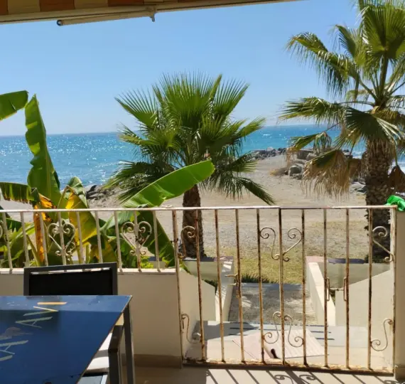 Продажа апартаментов на первом этаже в Benalmadena Costa