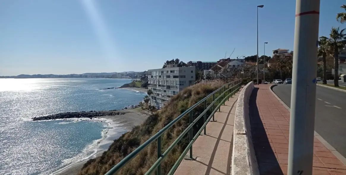 Sale of ground floor apartment in Benalmadena Costa 20