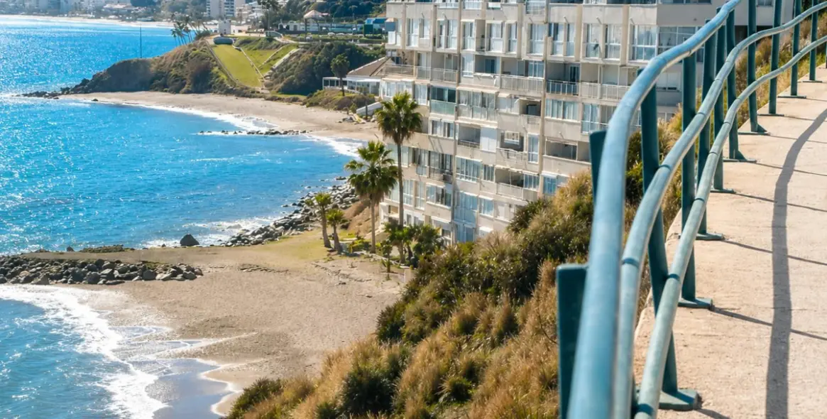 Sale of ground floor apartment in Benalmadena Costa 12