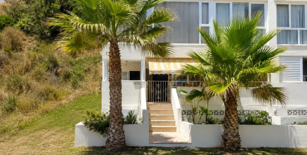 Sale of ground floor apartment in Benalmadena Costa 13