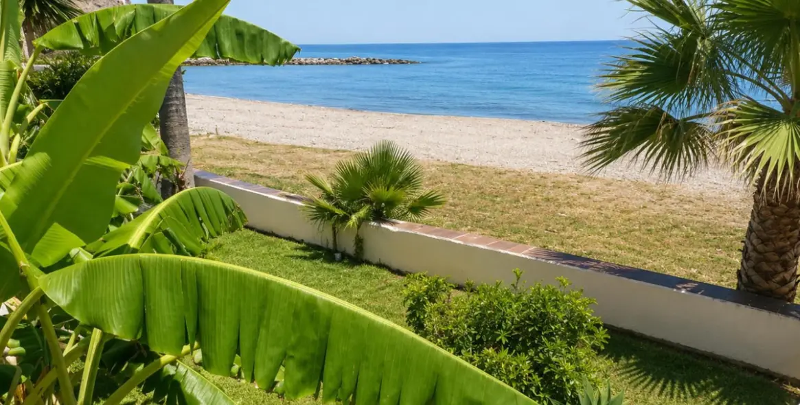 Sale of ground floor apartment in Benalmadena Costa 16