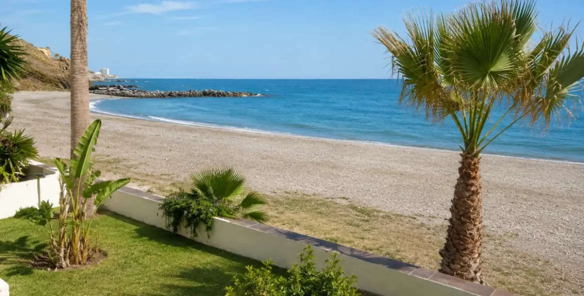 Sale of ground floor apartment in Benalmadena Costa 17
