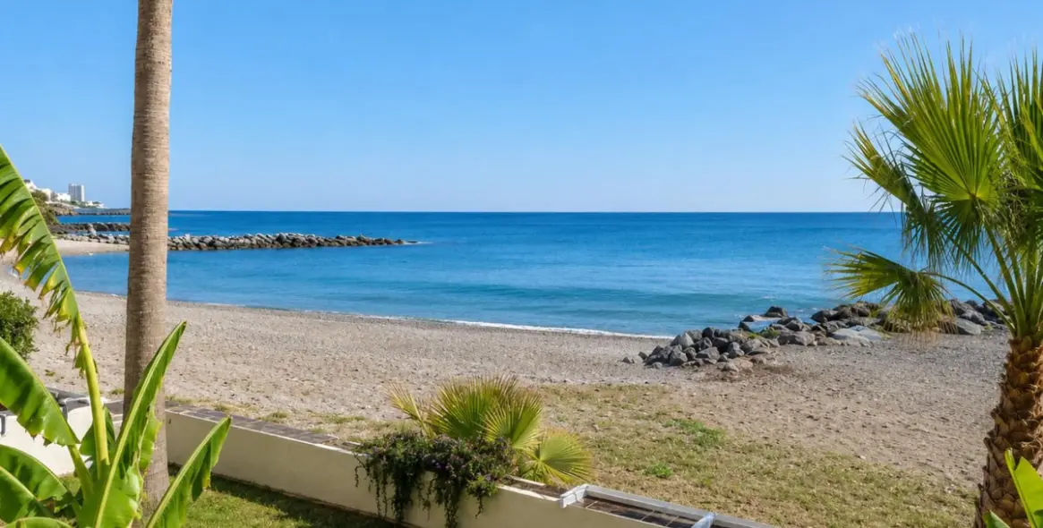 Sale of ground floor apartment in Benalmadena Costa 18