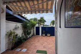 Image 12 thumb