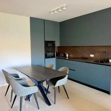 Продажа апартаментов на среднем этаже в Benahavís