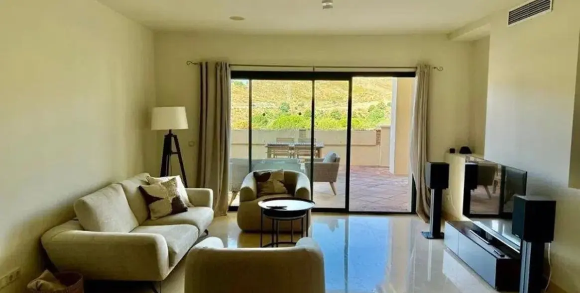 Продажа апартаментов на среднем этаже в Benahavís 4