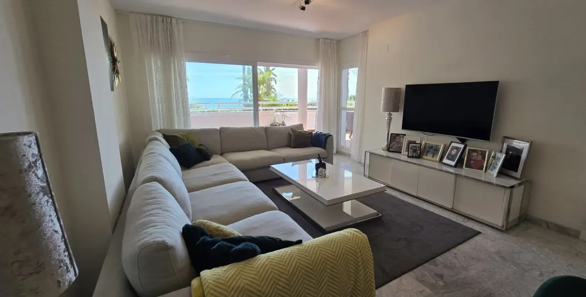 Sale of ground floor apartment in Torrequebrada 20