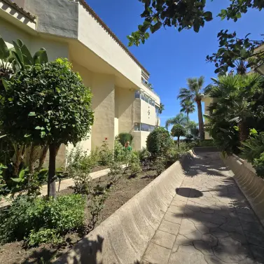 Venta de apartamento en planta baja en Torrequebrada