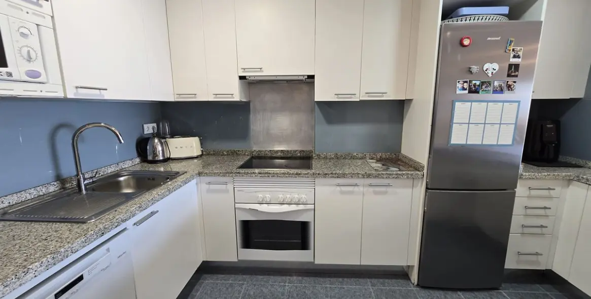 Продажа апартаментов на первом этаже в Torrequebrada 23