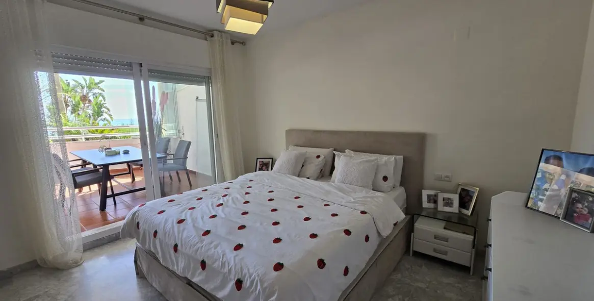 Продажа апартаментов на первом этаже в Torrequebrada 28